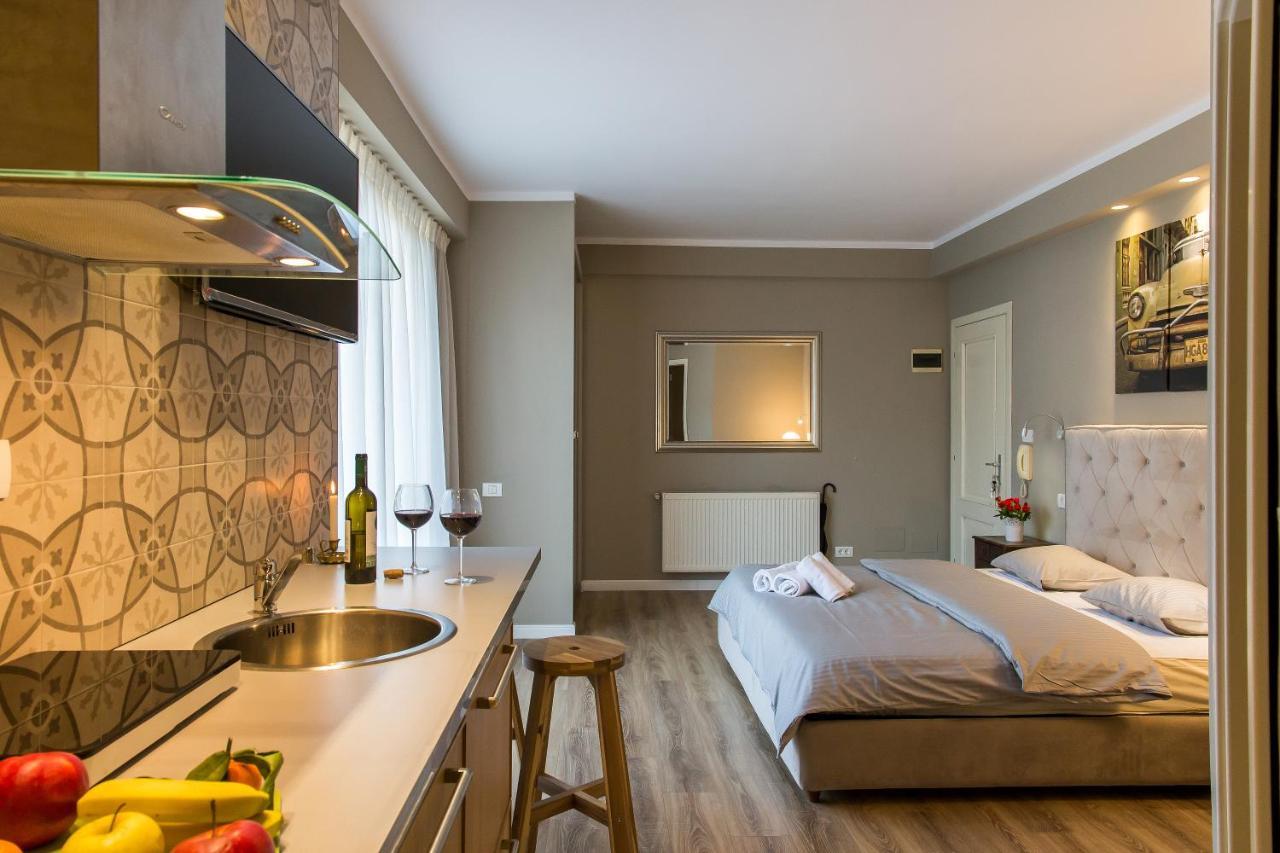 One Love Metropolitan Gardens Studio II Apartment Bucureşti Ngoại thất bức ảnh