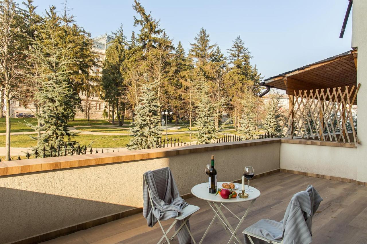 One Love Metropolitan Gardens Studio II Apartment Bucureşti Ngoại thất bức ảnh